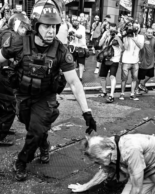 anatana3374 tweet media