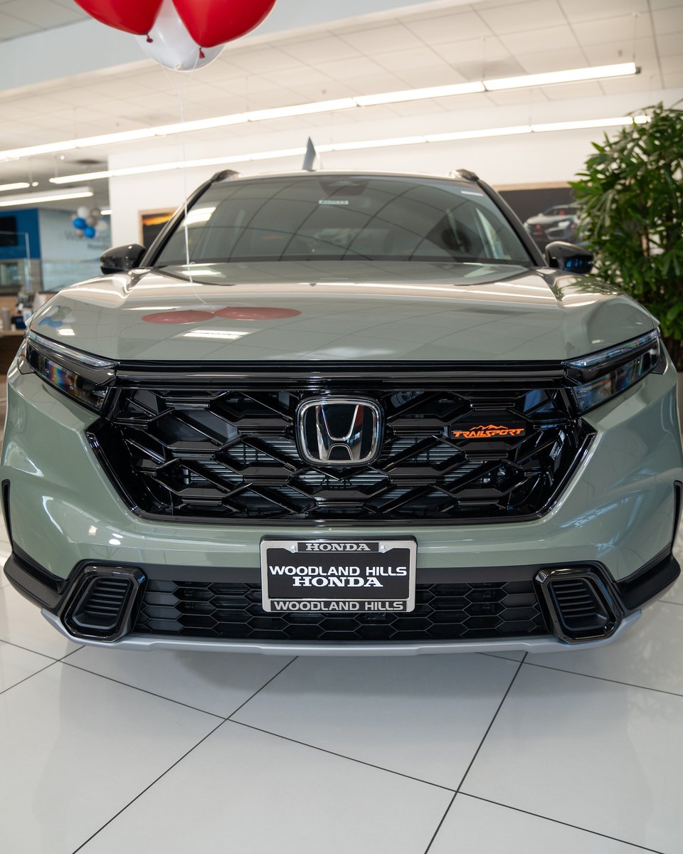 KeyesHonda's tweet photo. FriYAY fuel efficiency and weekend adventures powered by the CR-V Hybrid. ⚡🌿

#whhonda #crv #crvhybrid #trailsport https://t.co/TjmXMk0Wkj