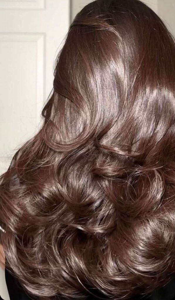 ilonaraa tweet media