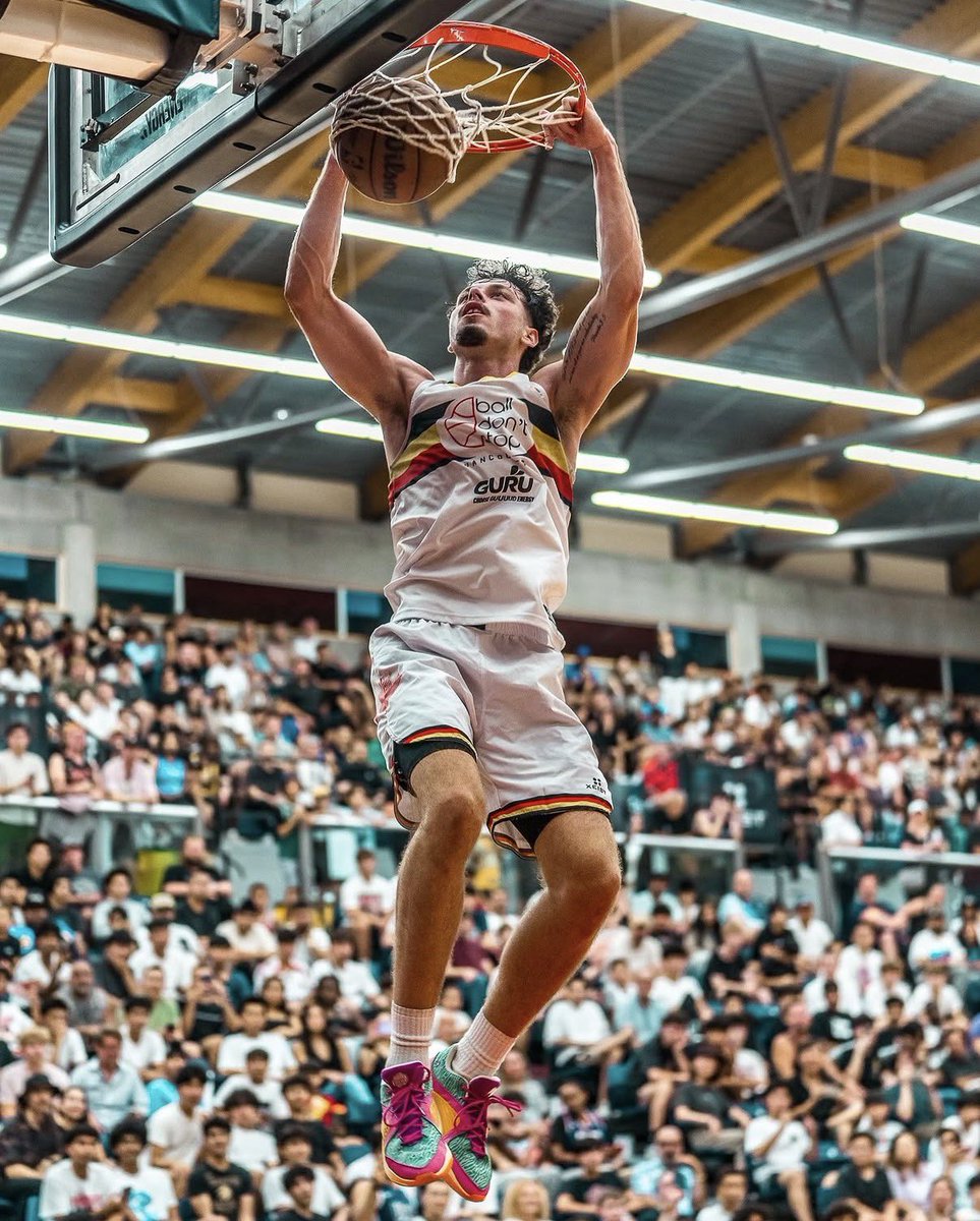 Since entering the transfer portal, 6’9 Forward Luke Howard has heard from the following schools:

Wyoming
Fresno State (visit March 30)
New Mexico State
Portland
Denver
Missouri State
Georgia Southern
Southern Miss
California Baptist
George Mason
Drexel
Hawaii
UC Riverside