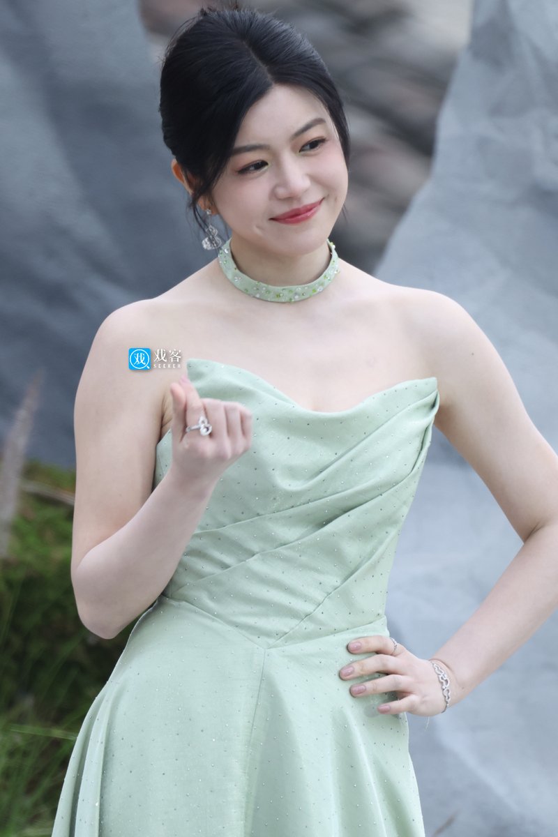 FKShi's tweet photo. #ChenYanXi (#MichelleChen) reuters attend 小红书 Xiao Hong Shu REDGALA. [2]

27/03/26 https://t.co/qyRNeeuxK6