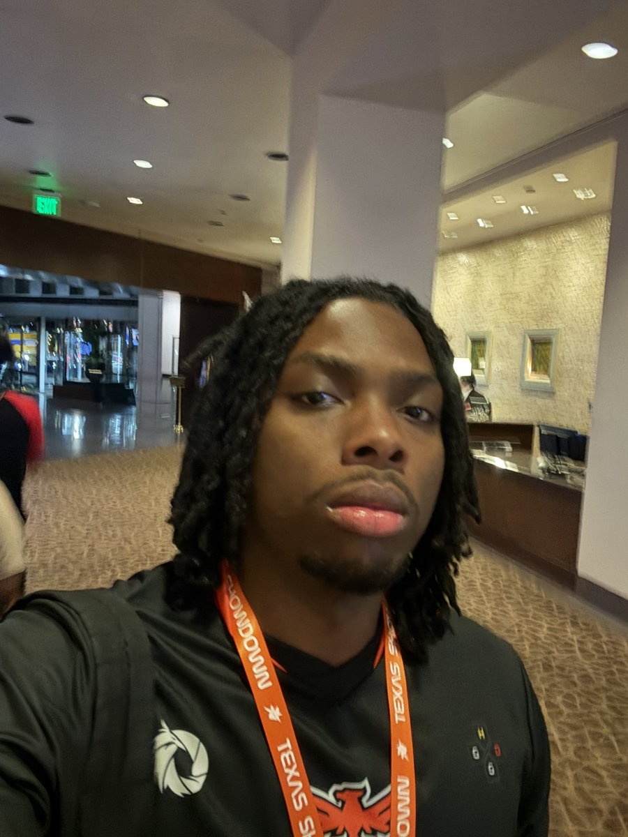 REZ | YoAj tweet media