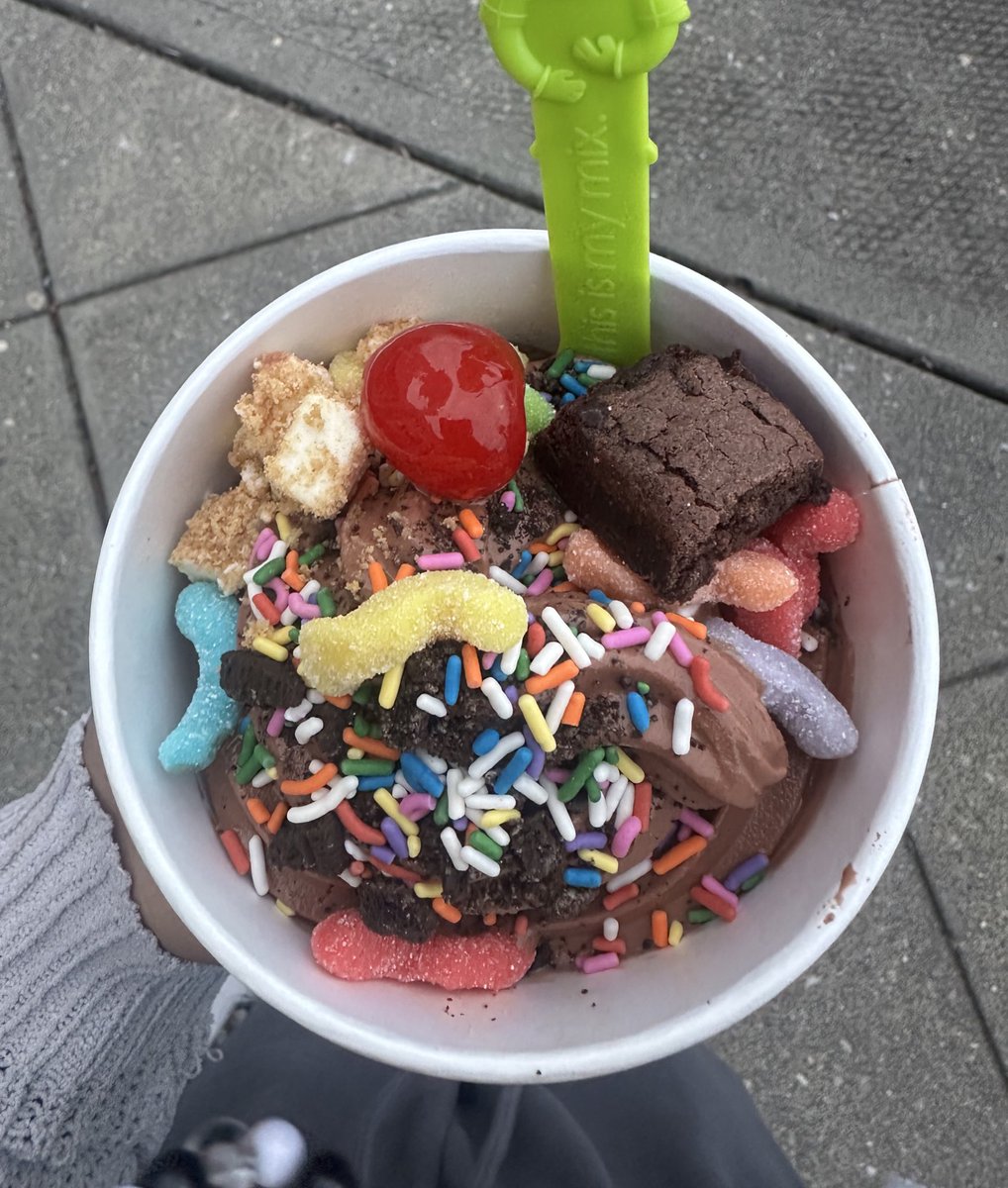 kayla :33 tweet media