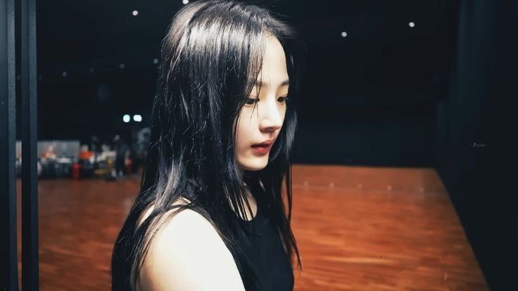 ella౨ৎ tweet media