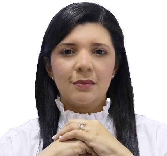 fervar1205's tweet photo. UNA DE LAS MAYORES IMPRESENTABLES JACKELIN MUÑOZ ,NO ESTA EN EL PUESTO POR CAPACIDAD SINO POR FAVORES POLÍTICOS, PUROS CHINOS EN LA CONSTRUCCIÓN DEL 4TO. PUENTE ,TOTALMENTE FALTA DE CAPACIDAD SINVERGÜENZAS BASURAS POLÍTICAS. https://t.co/w4KGGwjiEV