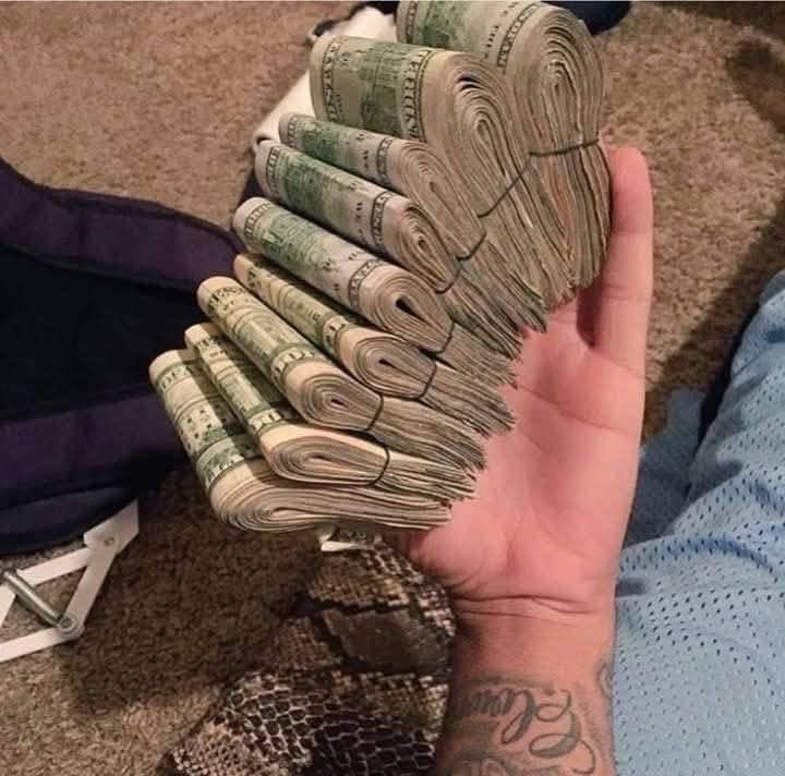 giftlove tweet media