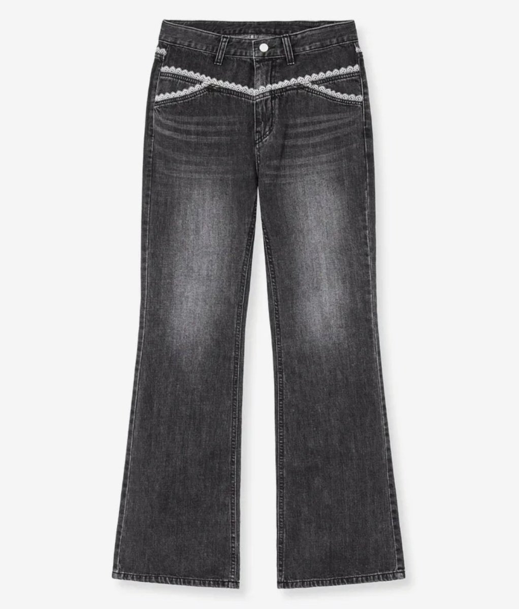 무채색 패션 봇 tweet media