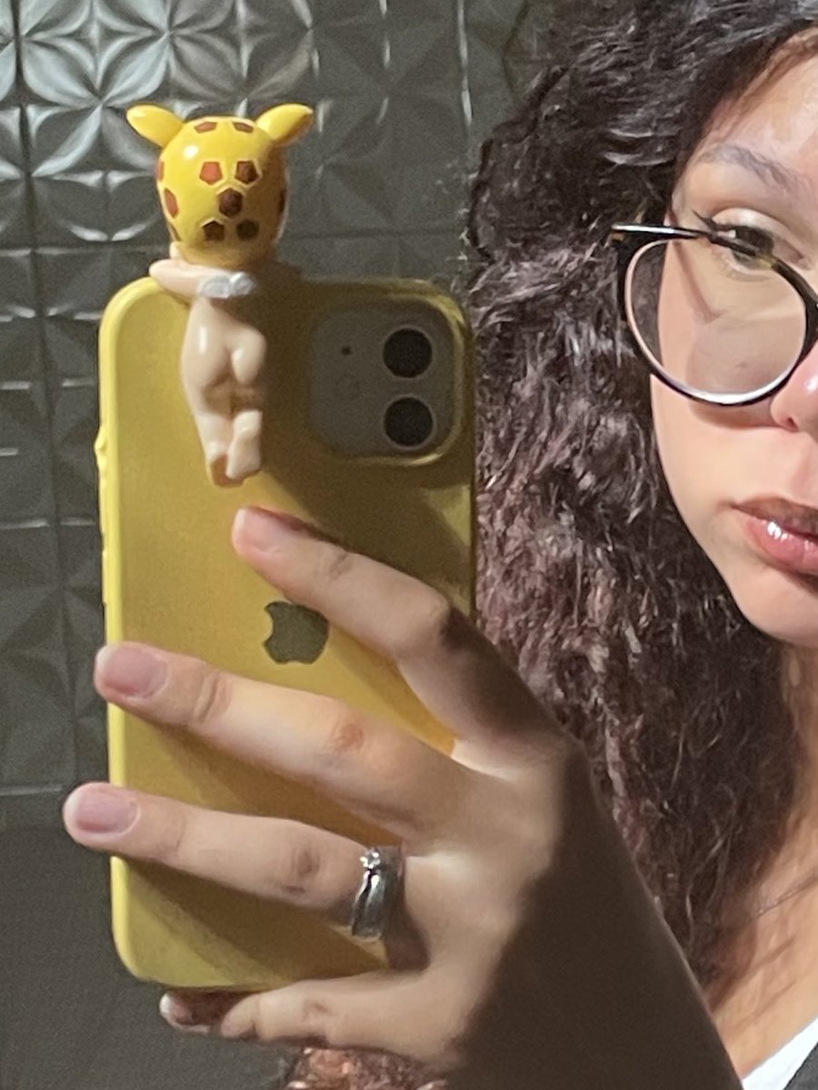 i ♥︎ nico robin. tweet media