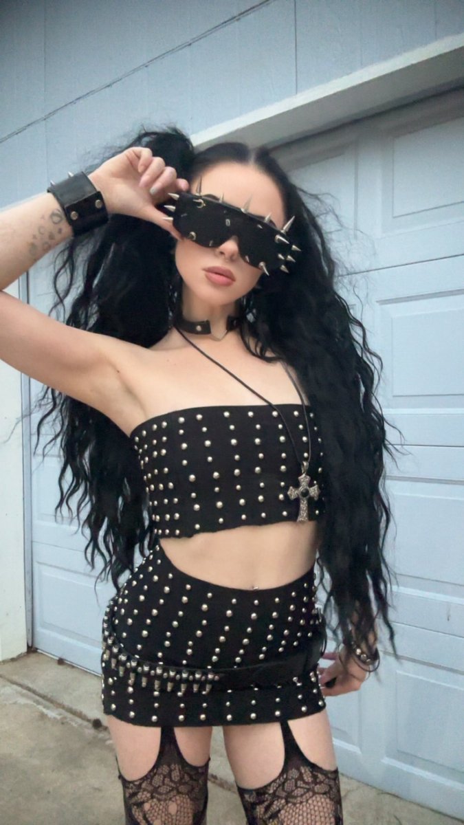 ♕ 𝓖𝓸𝓭𝓭𝓮𝓼𝓼 𝓛𝓮𝔁𝓲𝓲 ♕ Findom tweet media