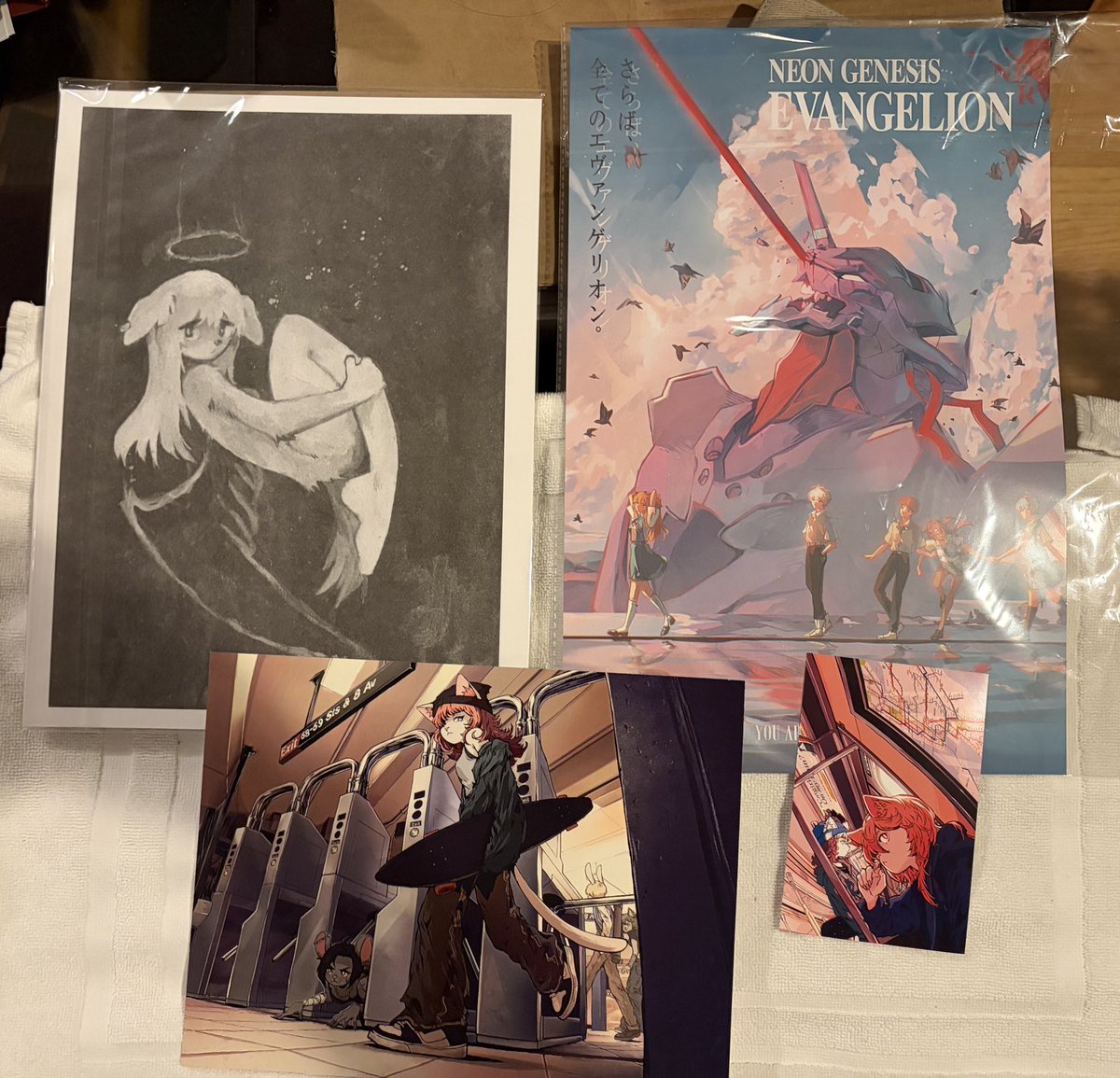 flatound's tweet photo. dope prints @/scarciti, @/chikenryice, and @/ashleyloob 🙂 https://t.co/NrzfwvVHZ1
