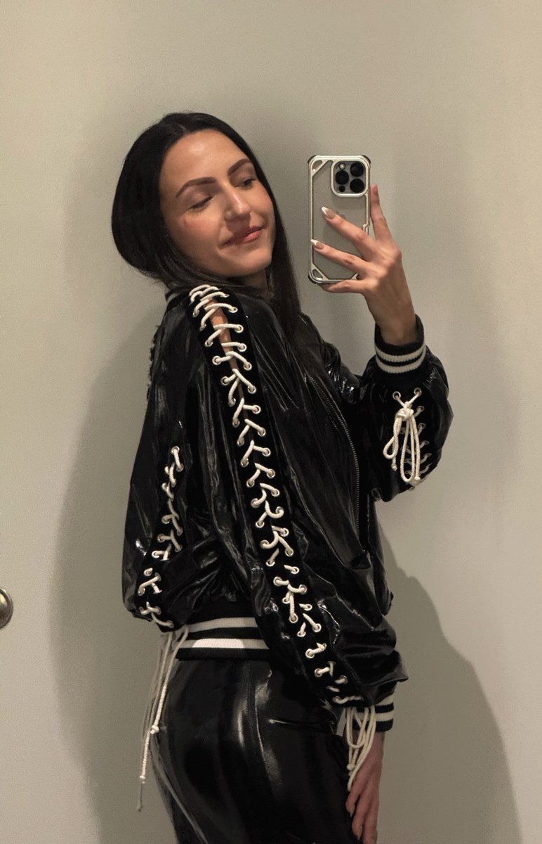 Chelsea Mick 🦋 tweet media