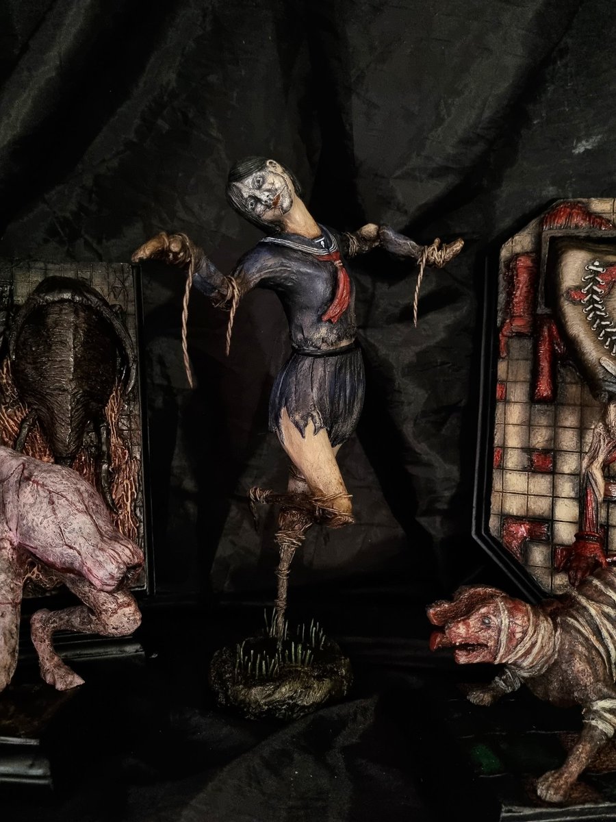 diemmarshall's tweet photo. ayakakashi Handmade Sculpture By me :B 

#silenthill #horror  #pyramidhead #konami #silenthillcosplay #silenthillnurse #cosplay #videogames #survivalhorror #gaming #silenthillhomecoming #residentevil #halloween #silenthillmovie #silenthilldownpour #silenthillgame https://t.co/ZZ12VprrAR