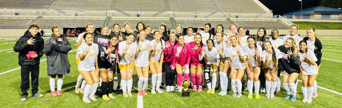 LadyRabbitSoccer tweet media