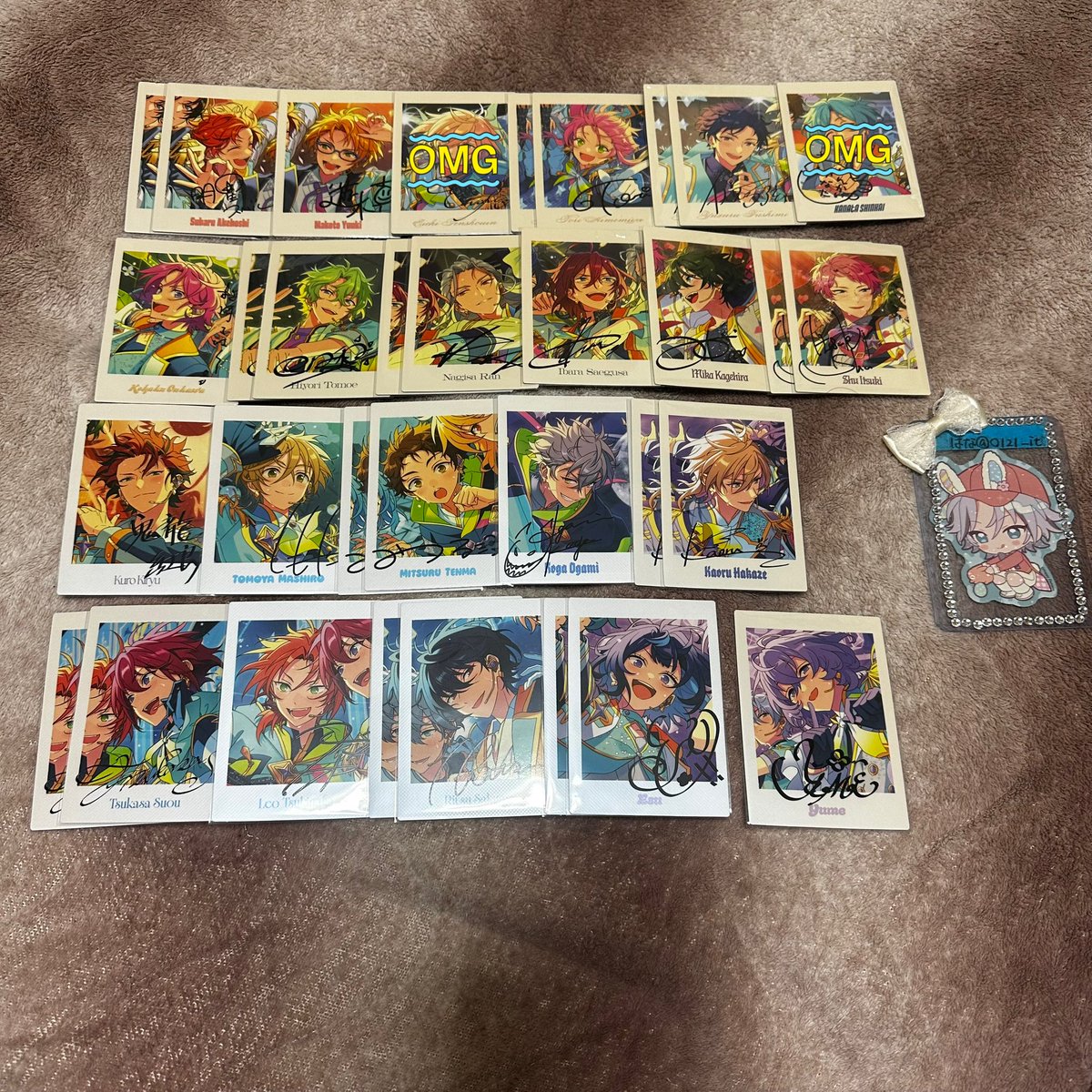 O121_it's tweet photo. 【交換】あんスタ 展示会 特典 10thぱしゃっつ

譲:スバル 真 桃李 弓弦 こはく 日和 凪砂 茨 みか 宗 紅郎 友也 光 晃牙 薫 司 レオ 凛月 エス ユメ 英智 マヨイ 忍 嵐

求:維吹(特典>>>10th)

詳細3.4枚目
一部お返事待ち
スタライ大阪手渡しまたは※郵送(2~)
よろしくお願いいたします。 https://t.co/N7KsLeL6DR