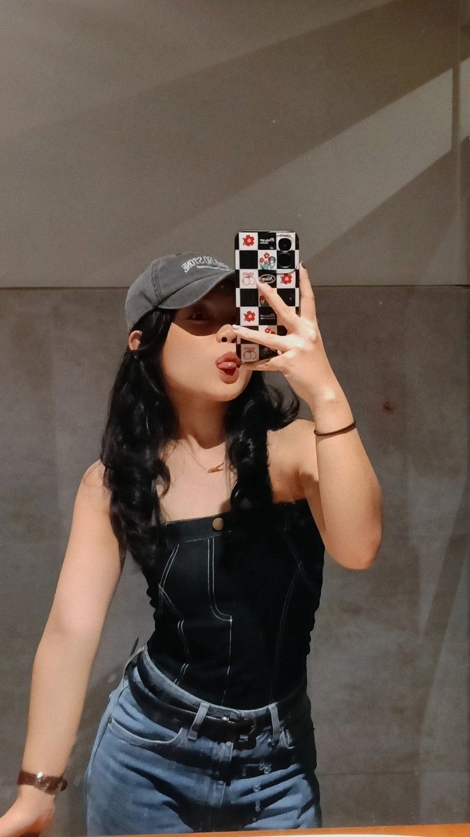 Valey🥀 tweet media