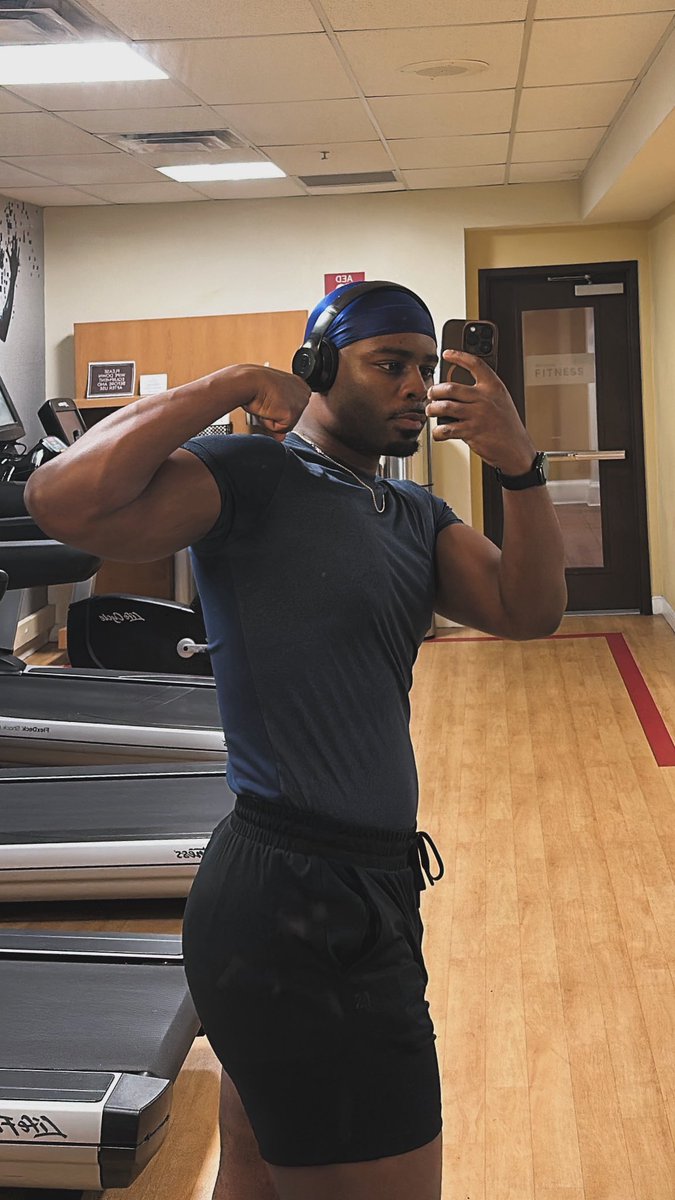 SAVNT 🤴🏾 tweet media