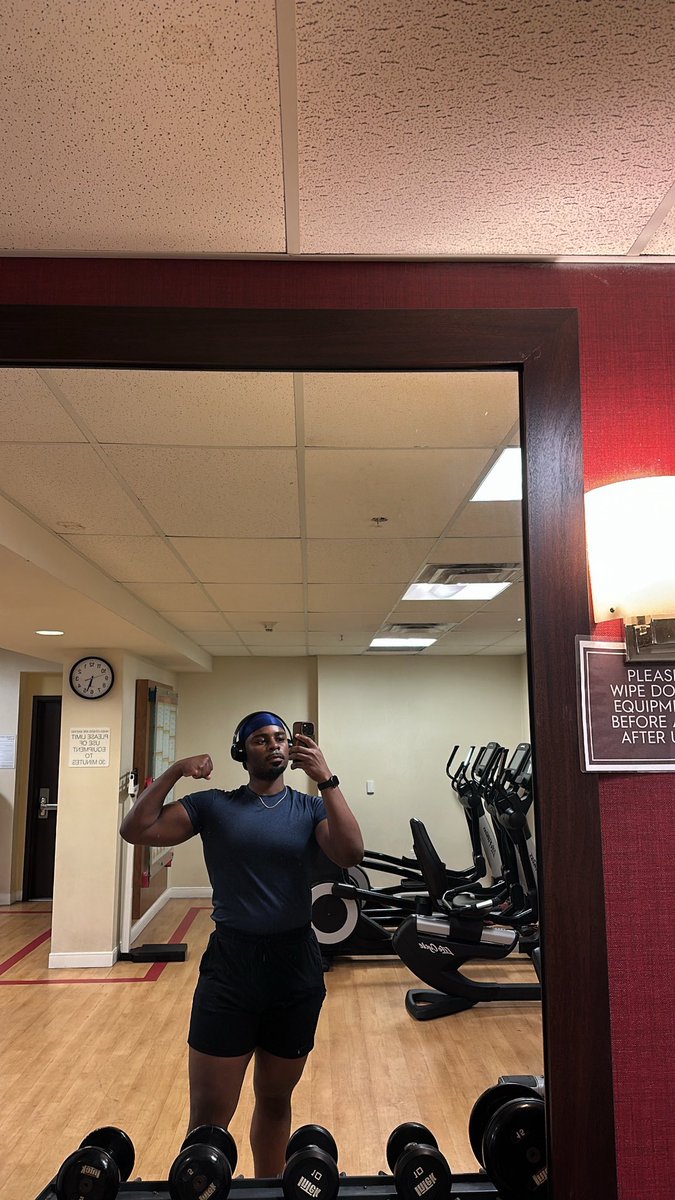 SAVNT 🤴🏾 tweet media