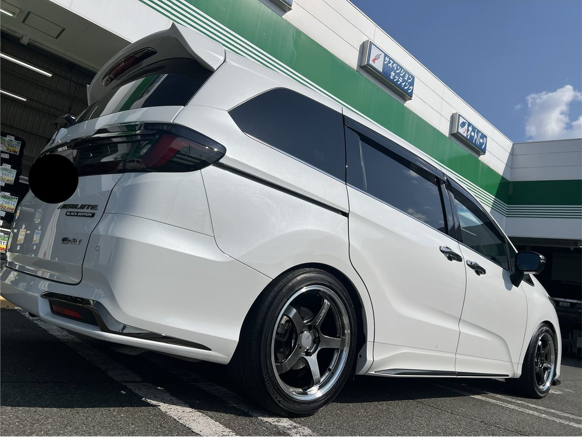 TGmoriokakita's tweet image. ふふふ😏
このデザインとこのカラー✨
カッコいいですねー😆
#ADVAN #GT #HONDA #オデッセイ