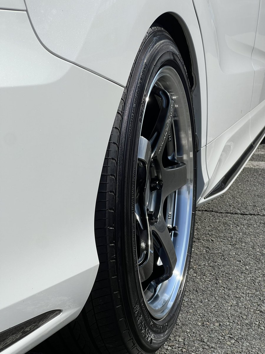 TGmoriokakita's tweet image. ふふふ😏
このデザインとこのカラー✨
カッコいいですねー😆
#ADVAN #GT #HONDA #オデッセイ