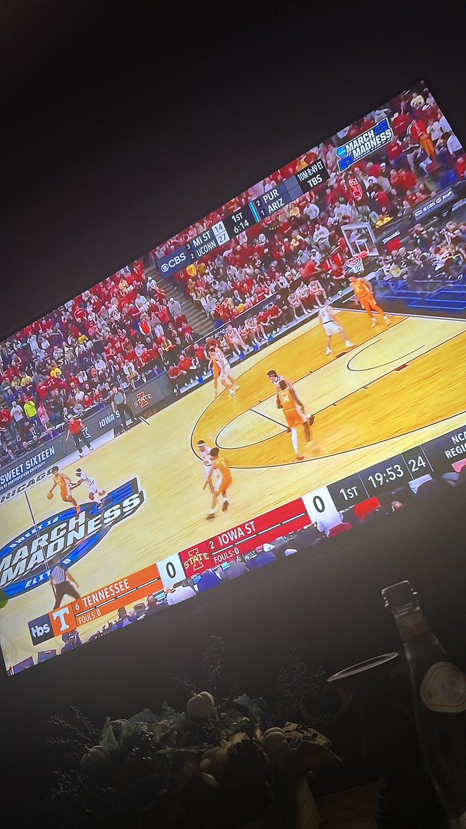 RealMarcusFizer's tweet image. 🤫 #Gametime @CycloneMBB