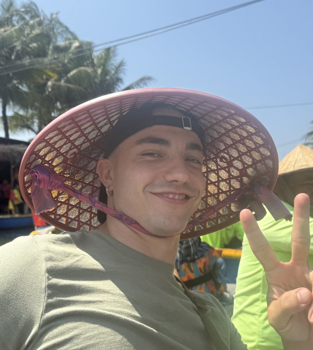 SҜuLŁ SHΛmΛИ tweet media