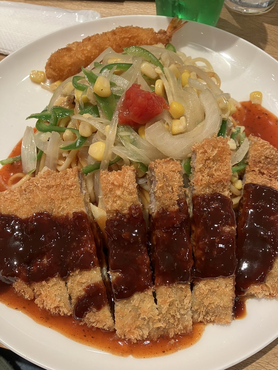 さすーけ tweet media