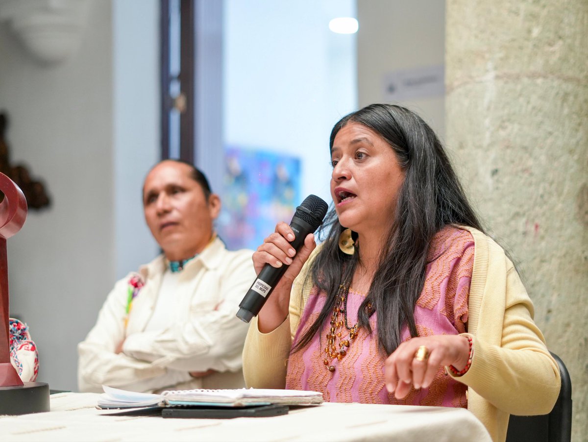 El día de hoy se llevó a cabo el Foro “Sanar el alma, sanar desde el interior. Medicina ancestral y tradicional”, impartido por el Abogado Martín García Zen Yaotl, la Médica Silvia Gabriela Hernández y coordinado por la Diputada Cony Rueda.