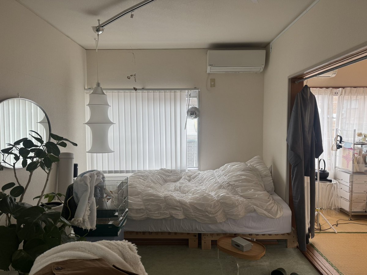 初音 / エッセイ『弱いままで強く生きたい』 tweet media