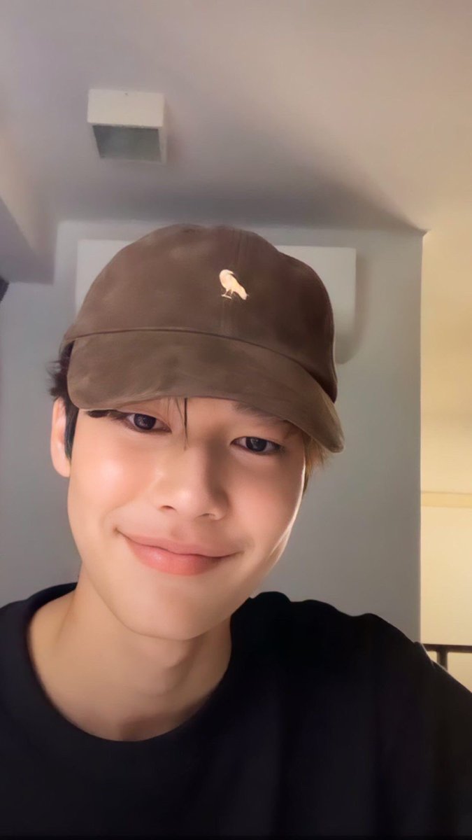 Naraa 🥜🍦 tweet media