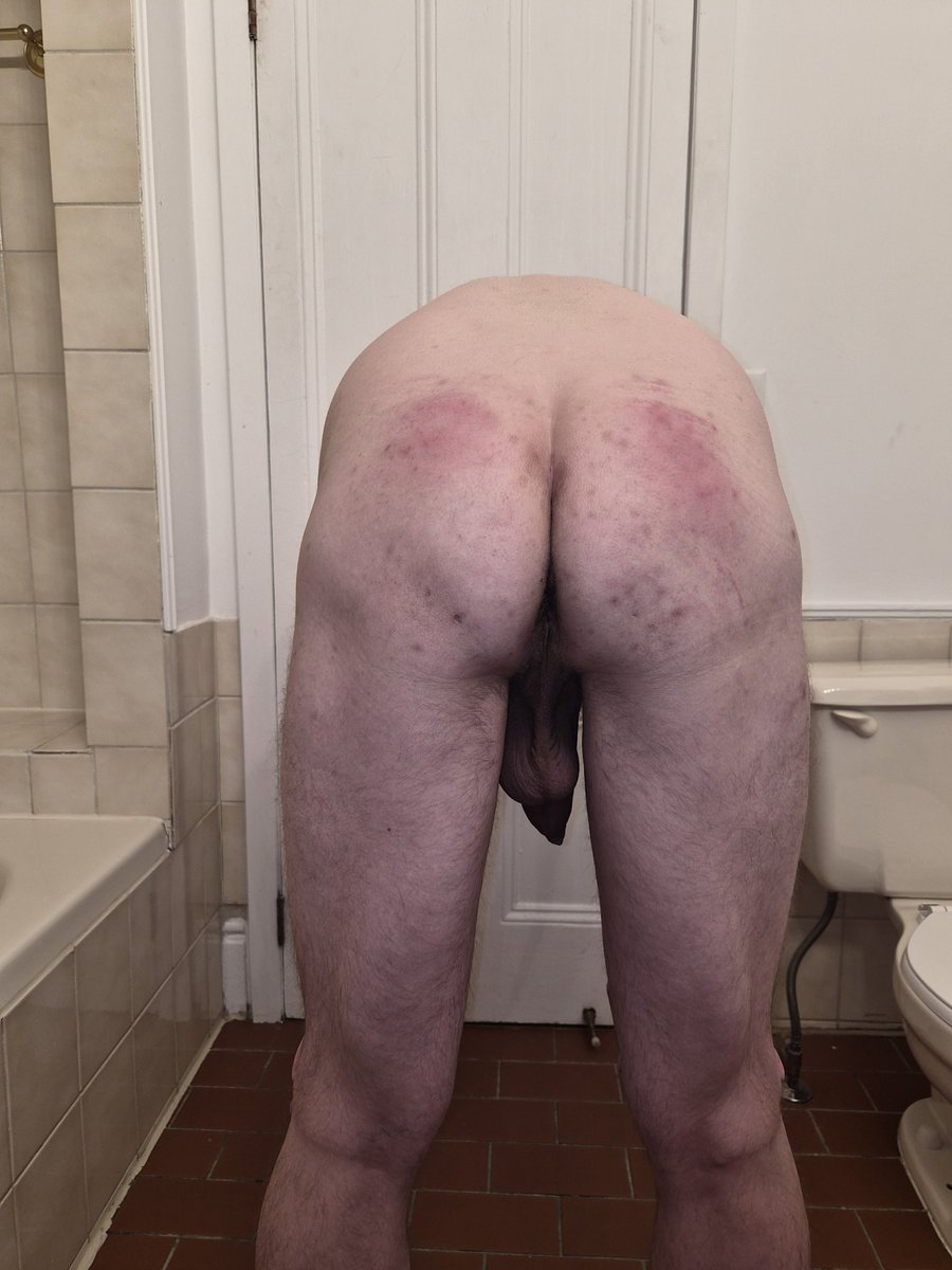 FgSlavetom tweet media