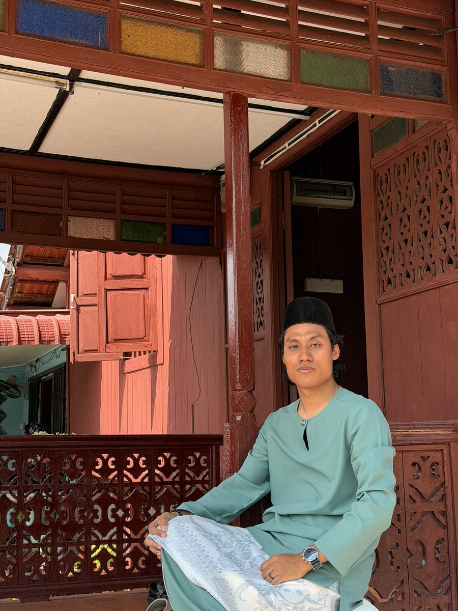 anasdamian's tweet photo. Syawal Pertama 2026 #raya https://t.co/9Rk04Ks5Fn