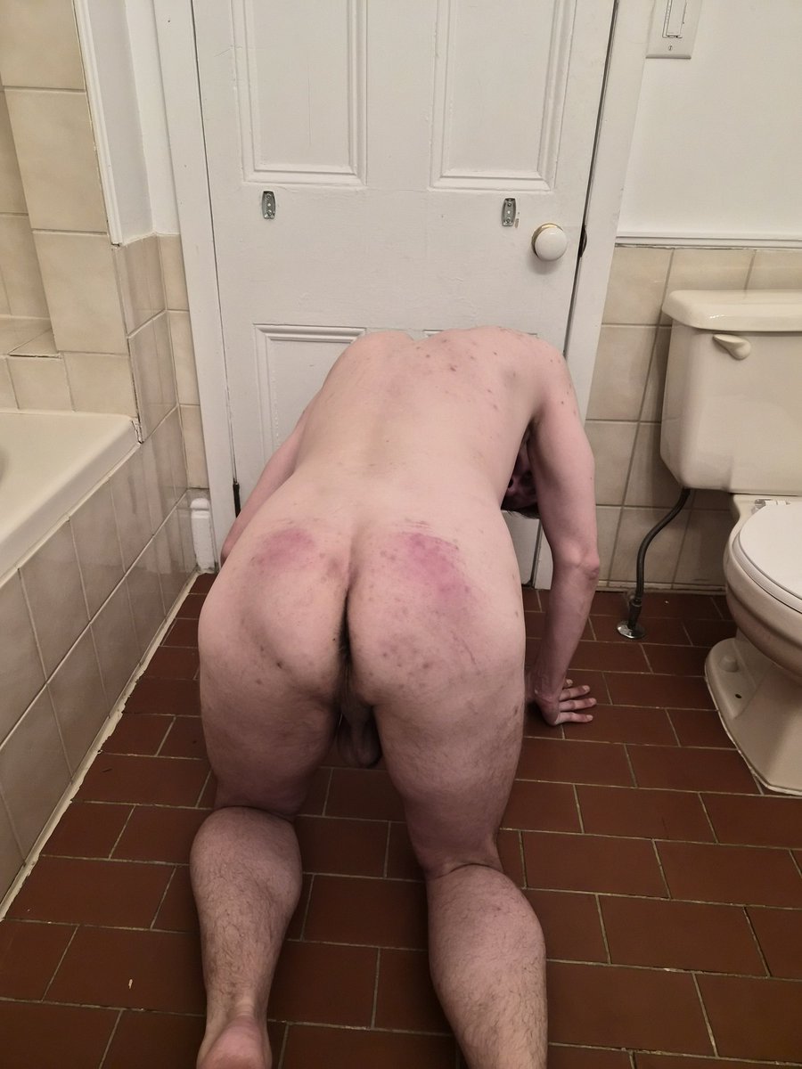 FgSlavetom tweet media