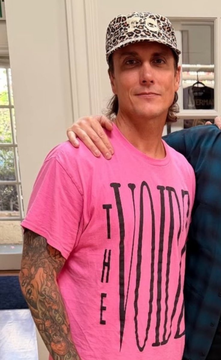 Acervo synyster gates tweet media