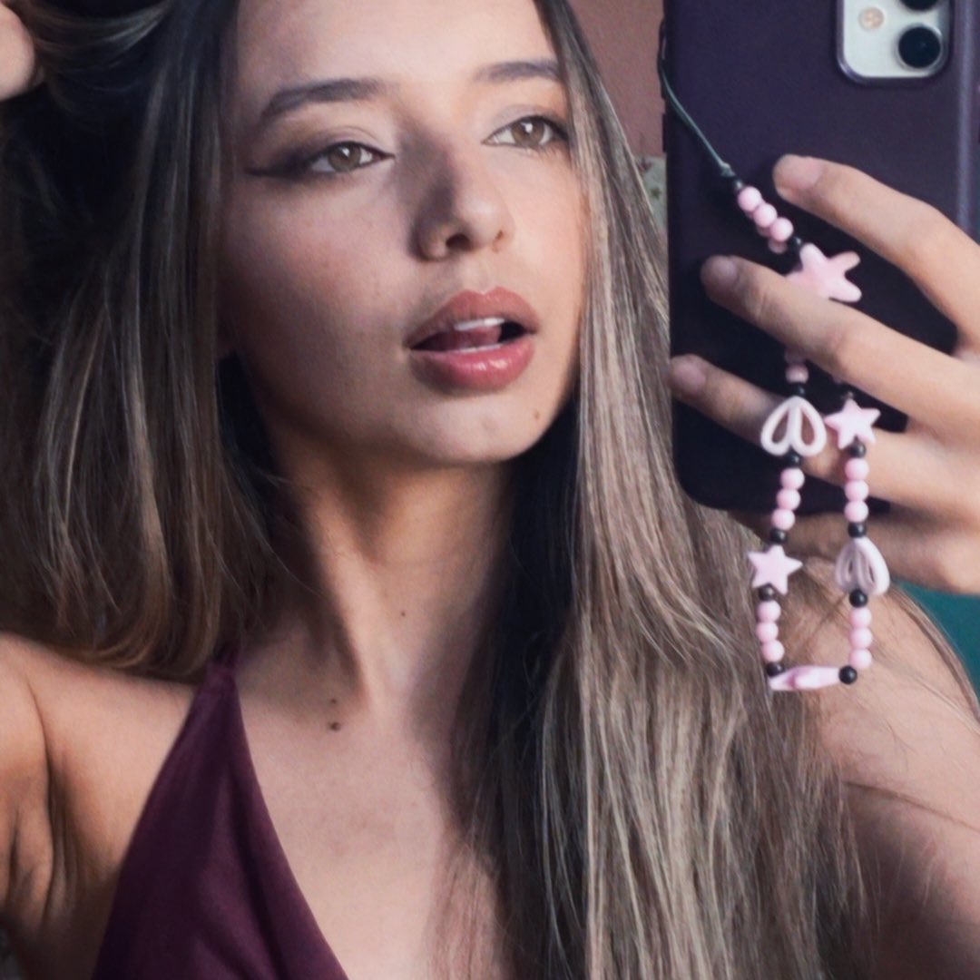 dessa៹ by lisa. tweet media