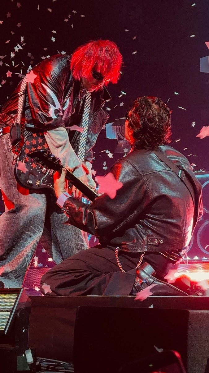 chapbrinas's tweet photo. they said luke was on his knees for michael again i said oh i'm sure https://t.co/xfKA11U6cA