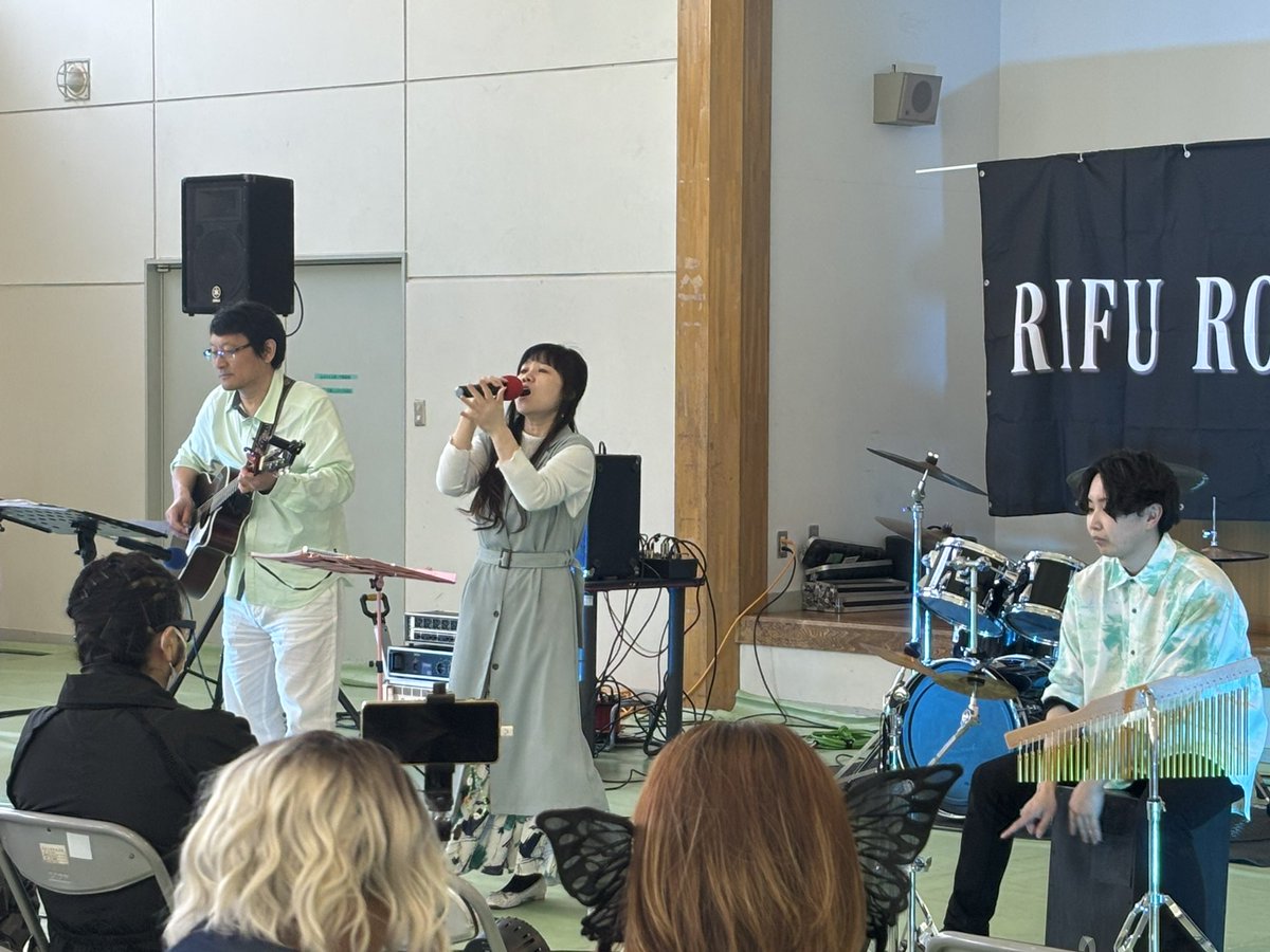 ② 11:30 【Heart Beat Box】（ポップス）
【演奏開始！】
続いてのステージは「Heart Beat Box」の皆さん。
心地よいポップスのメロディが会場を包み込みます。
音楽の鼓動を感じて、一緒に楽しみましょう！🎵

#利府ロックフェス #RIFUROCKFEST #HeartBeatBox #ポップス