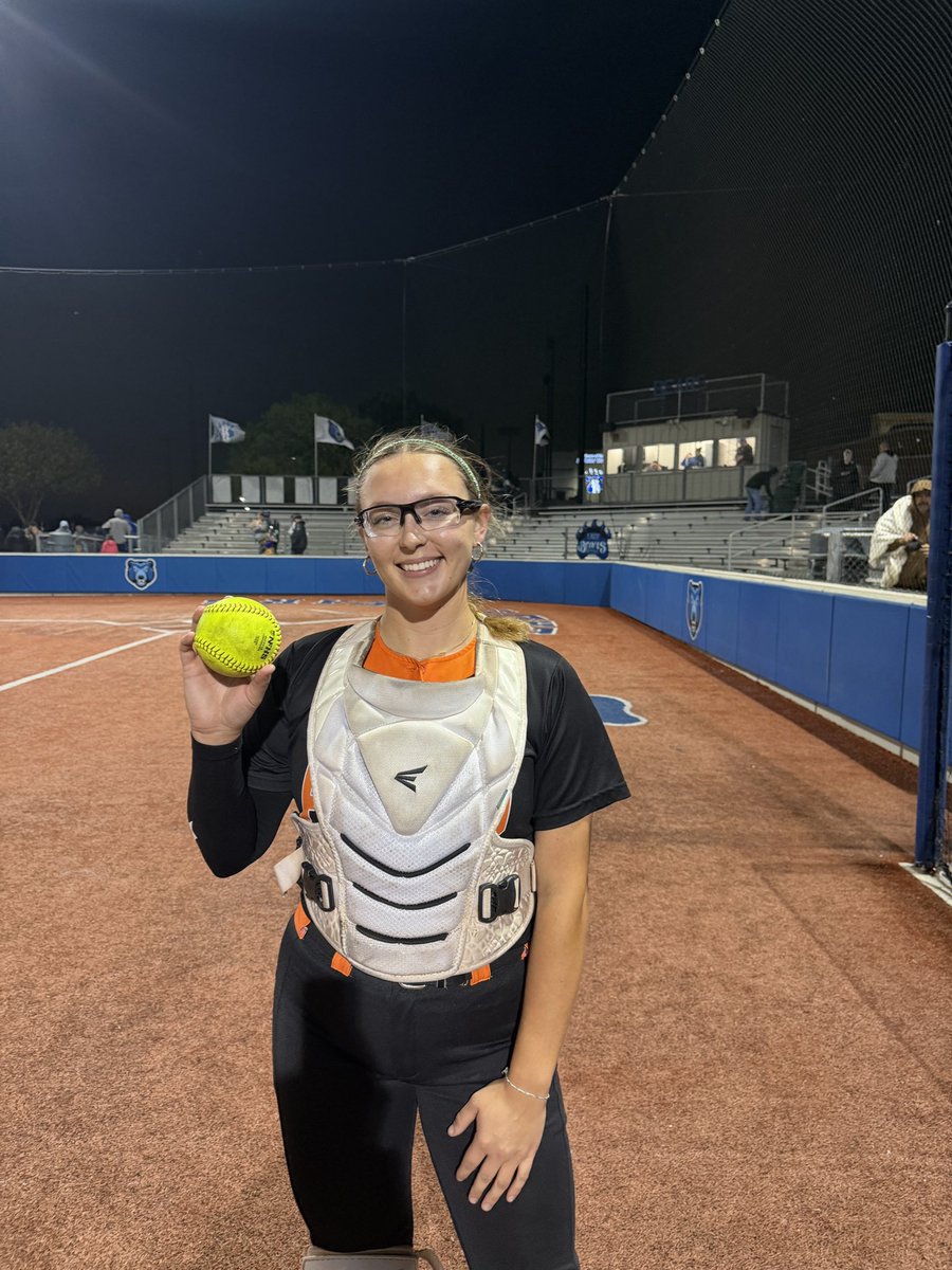 Ladycat Softball tweet media