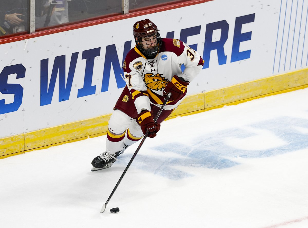 UMD Men's Hockey tweet media