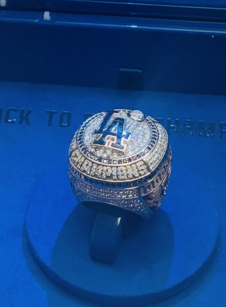 Dodgers #ドジャース ワールドシリーズ制覇を記念した本物の