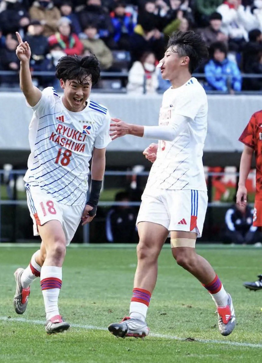 ConnectJapanUSA's tweet photo. 【Next Generation Vol. 2 🇯🇵🇺🇸】

金子選手は流通経済大学柏高校に所属しており、プレミアリーグやインターハイ、選手権で活躍⚽️

金子選手は今年度の渡米を予定しており、アメリカでの活躍にも期待です💪

ZeroZeroは金子選手のアメリカでの活躍を全力でサポートしていきます！！ https://t.co/L7p16EzAga