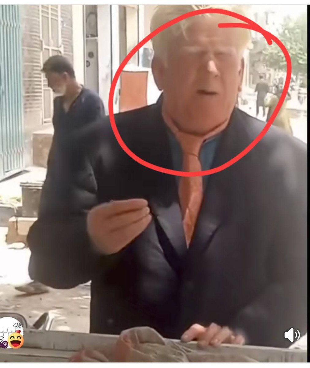Amina_Nur_005's tweet photo. ایران کی جنگ میں ناکامی کے بعد Donald Trump نے اپنی پالیسی بدل کر کلفی فروشی شروع کر دی just funny 😂🤣🤣😂😂😂
#funny #fullfunny #ایران #justmazak #funnycontent #PakistanHameshaZindabad https://t.co/wDjNz0Cktw