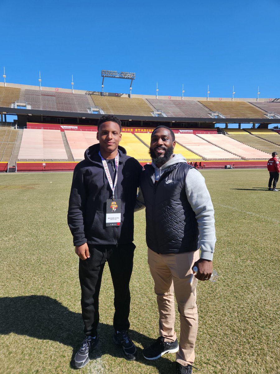 Benjamin Hayes tweet media