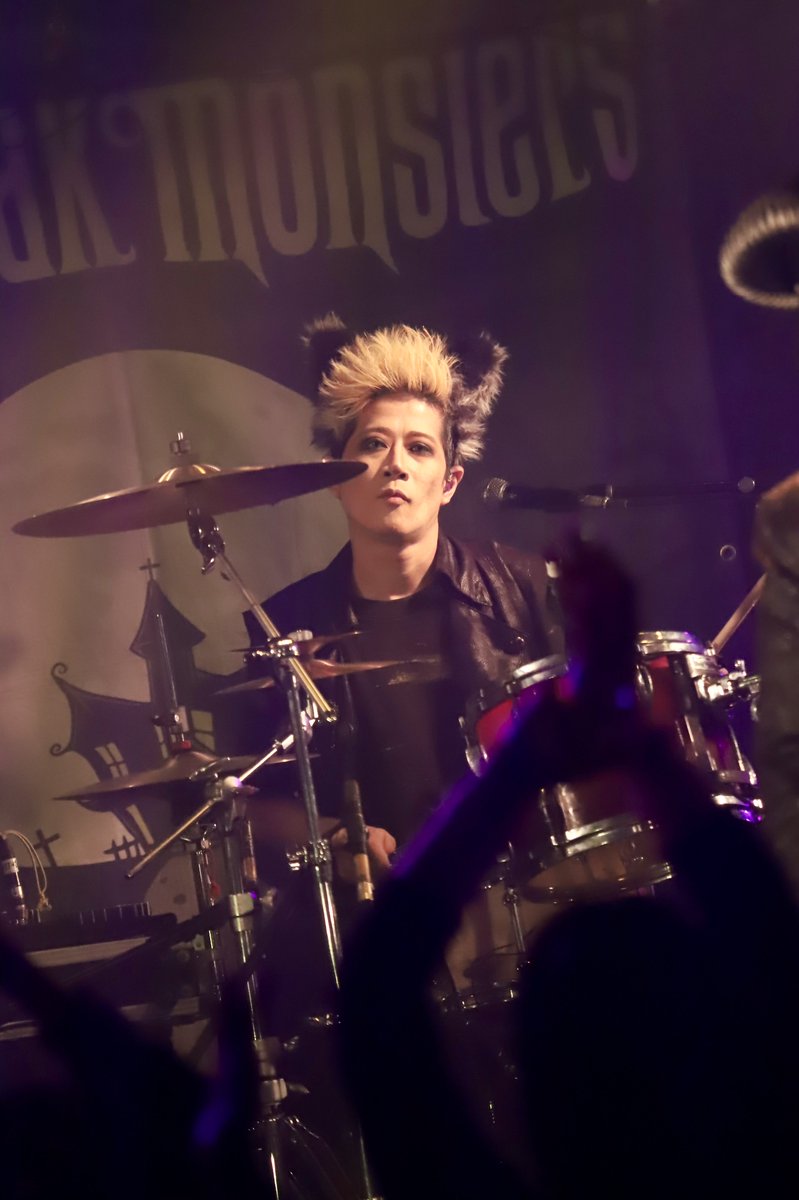 ダイウルフ tweet media