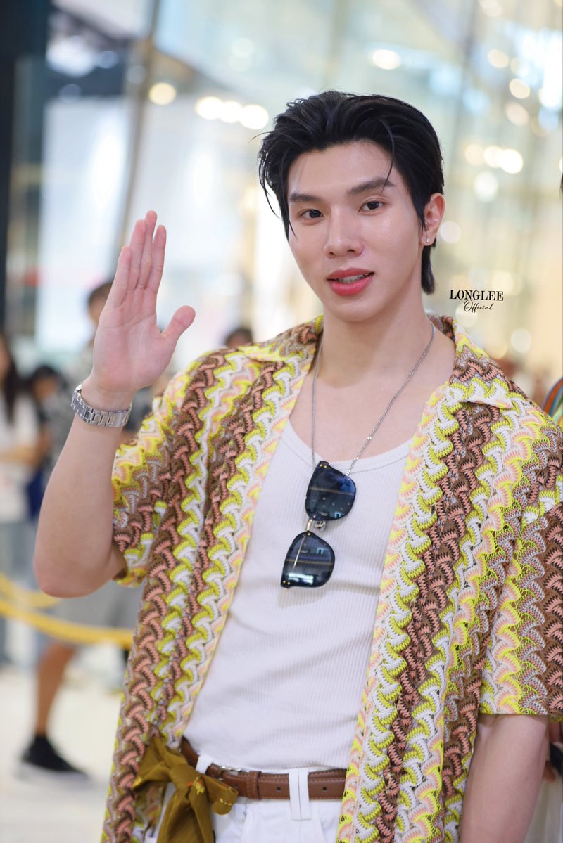 longlee_official tweet media