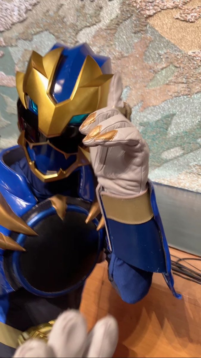 リクオニストであることがバレバレな状態でハイタッチいったらバーン🔫💙されてこっちがバーン💥になりました