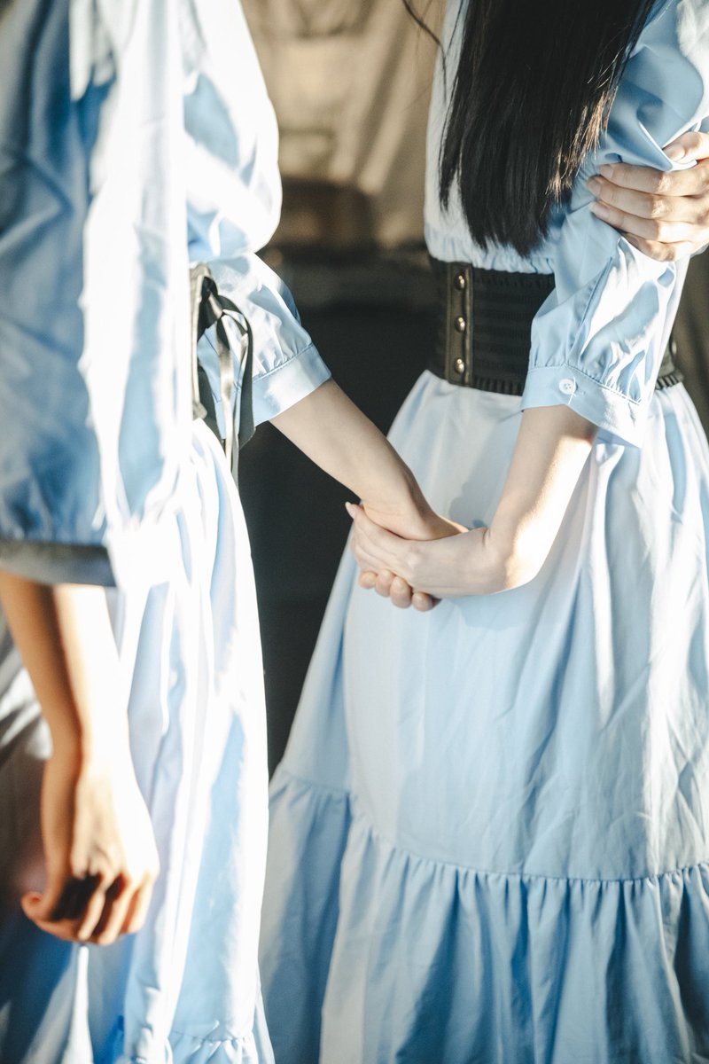 #STEP2026
 
 #劇団アンゴラ・ステーキ 
『スライド』

◤3/28(土)のスケジュール◢

15:30　受付開始
16:00　開演　※上演時間 約70分
19:15　3団体合同アフタートーク
　　　 （出演：中村圭吾<a href="/fantasic_michi/">中村圭吾</a> ）

🎟当日券あり

皆様のご来場を心よりお待ちしております。

（撮影：脇田友）