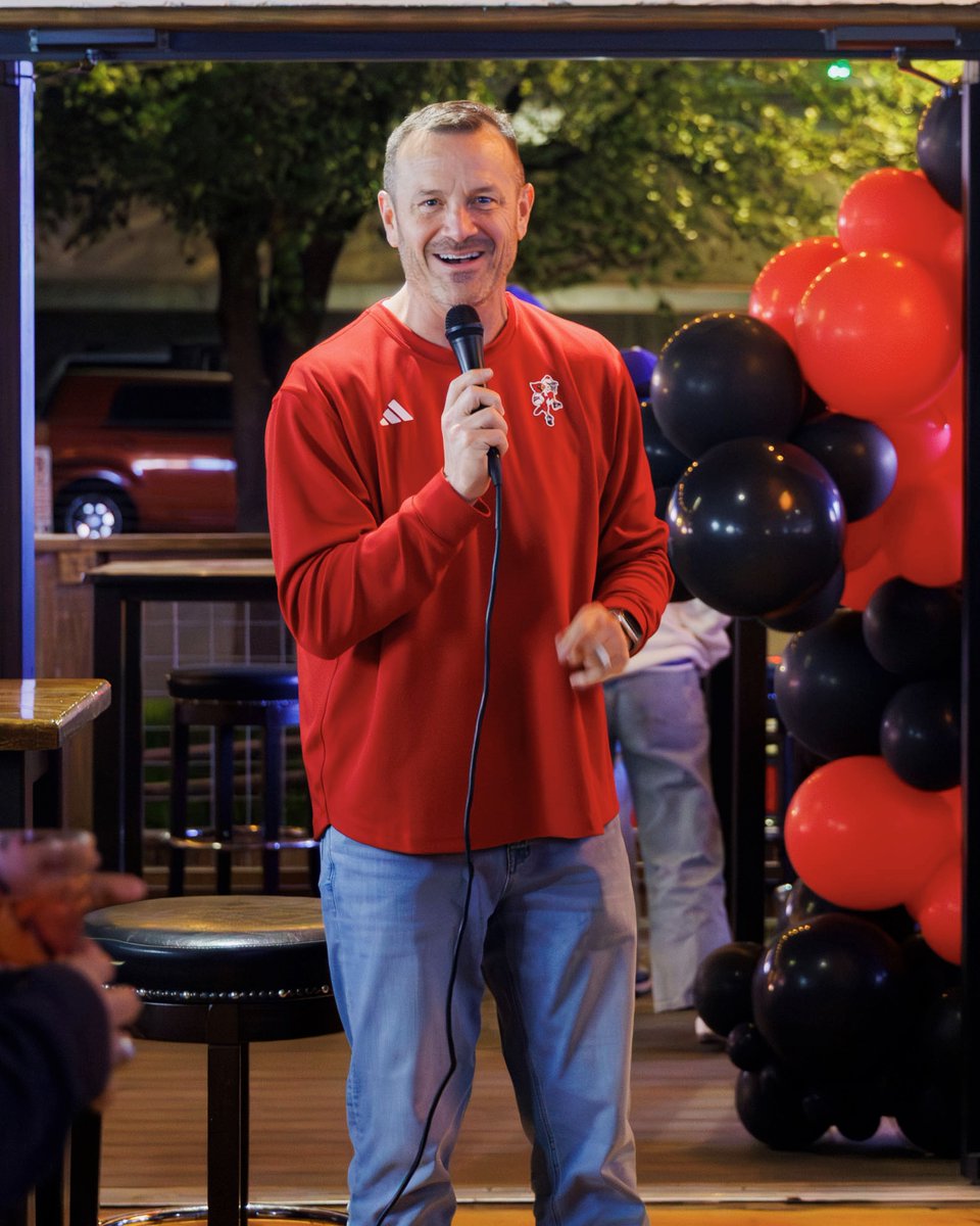 Louisville Athletics tweet media