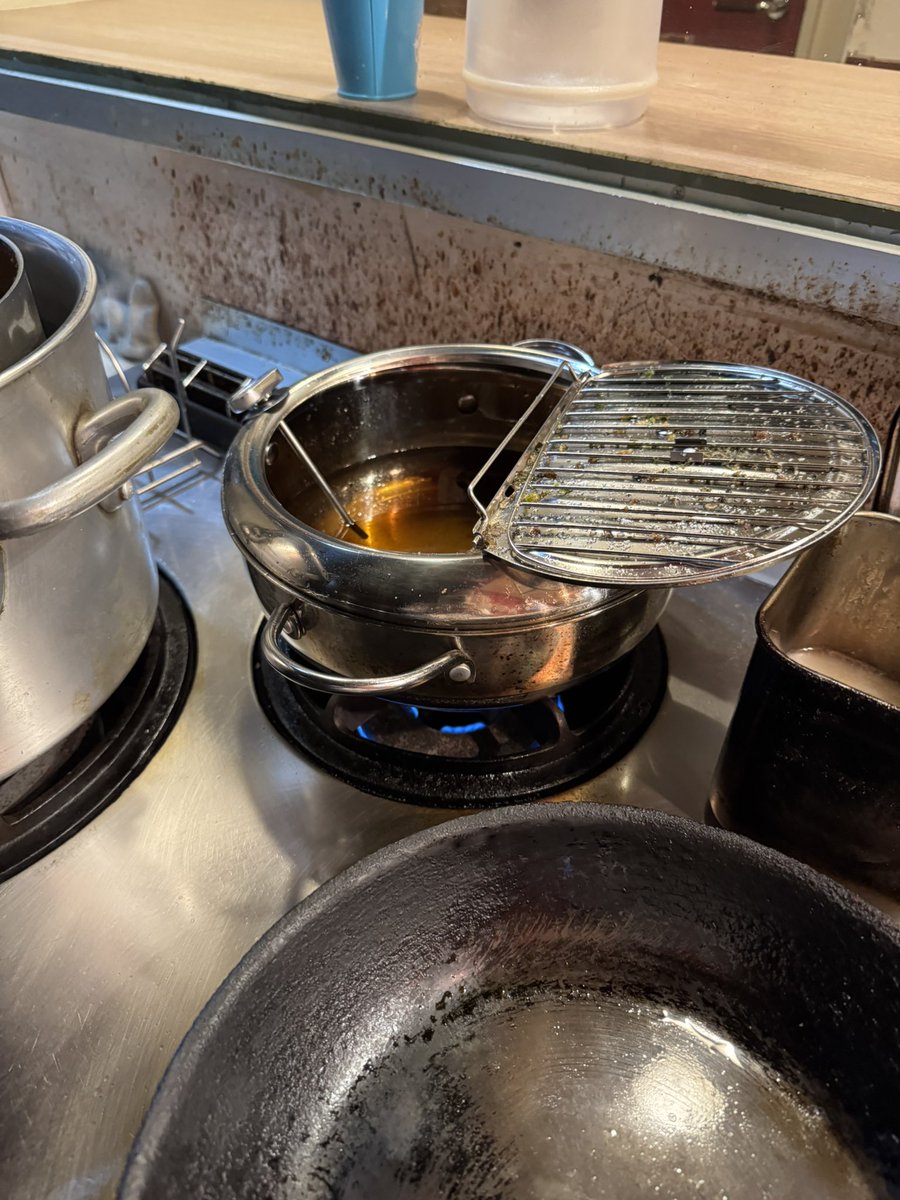 今日は何を出そうかなぁ😕
土日営業ちう🈺

#想像の斜め上を行くカレー
#japanasecurry
#ginza
#katsu