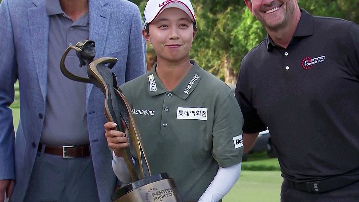 SBS8news's tweet image. “김효주, LPGA 포드 챔피언십 2R 3언더파…코르다와 또 선두 경쟁
👉 기사 확인 : news.sbs.co.kr/news/article.d…

#김효주 #lpga #미국 #라운드 #뉴질랜드 #골프
도움이 되었다면 기사를 공유(재게시)해 주세요!”