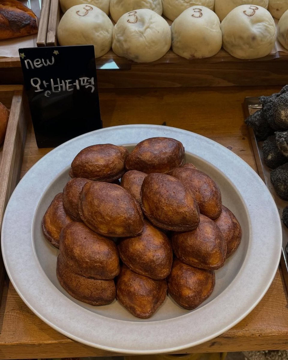 𝑪𝑯𝑨𝑵𝑵𝑲𝑰𝑹𝑨 tweet media